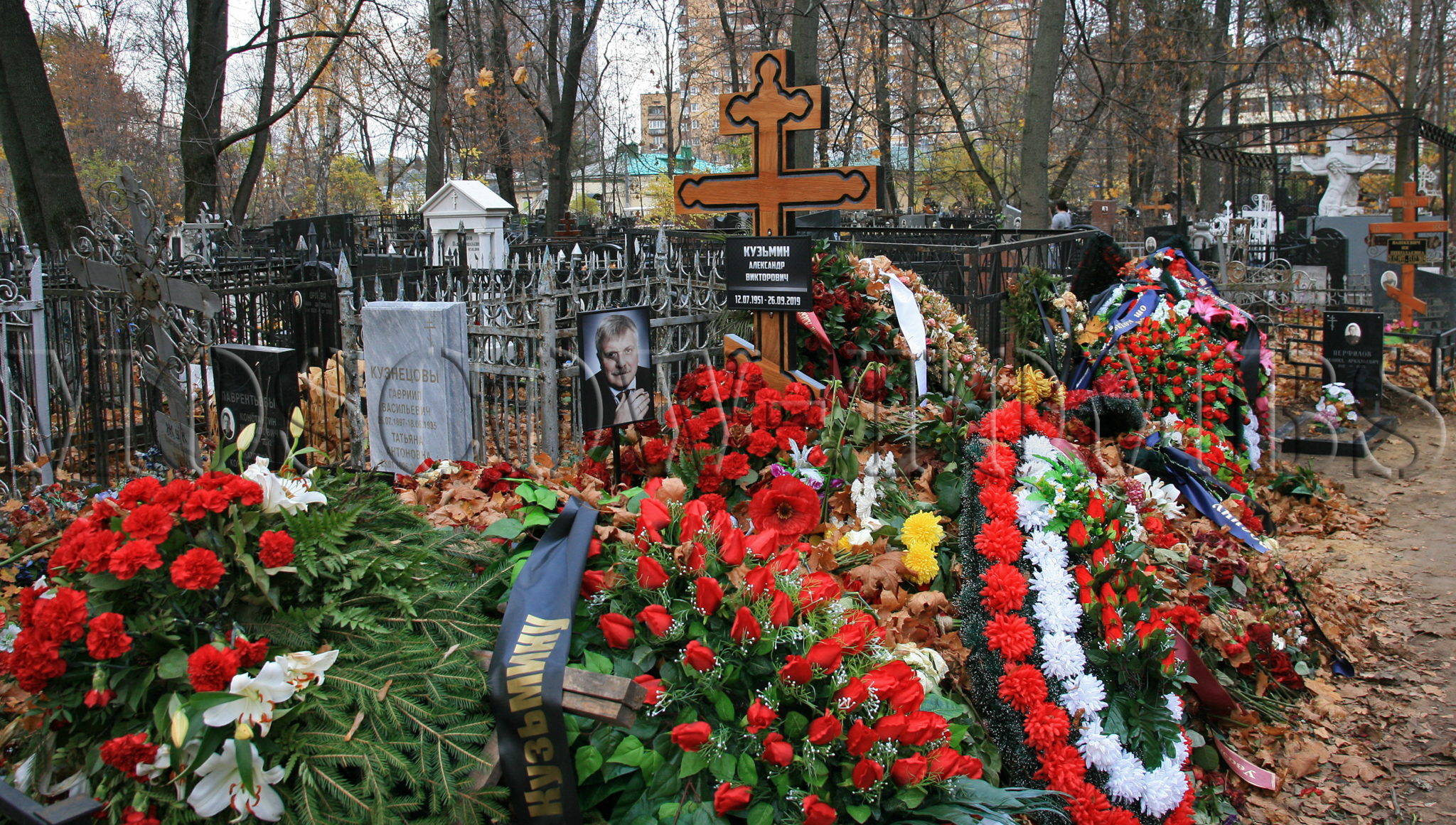 могила джигарханяна на ваганьковском кладбище фото сегодня