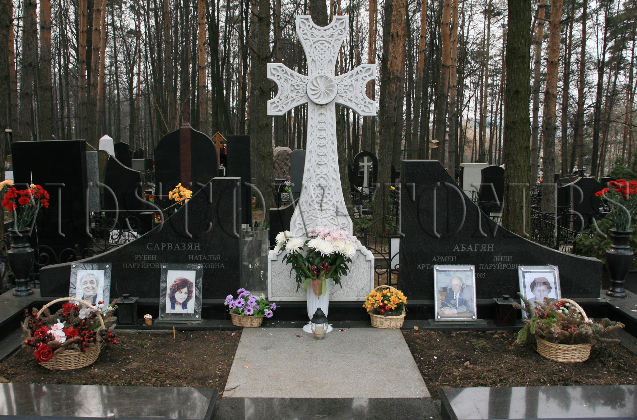 Троекуровское кладбище бандиты
